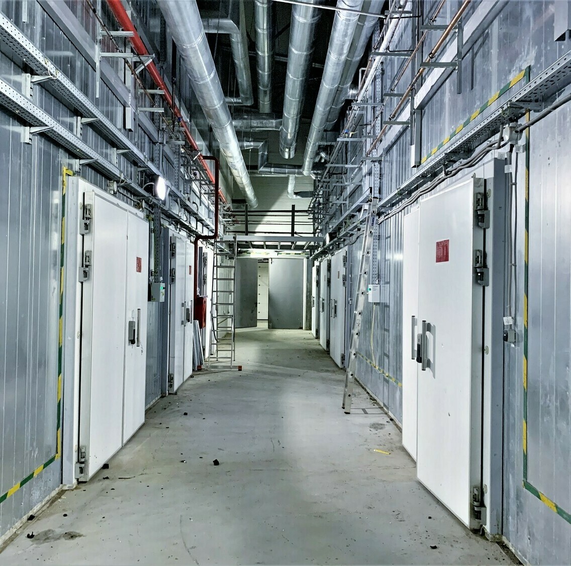 холодильные двери для складов